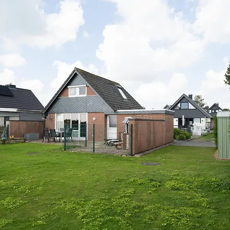 Strandhus Holiday home