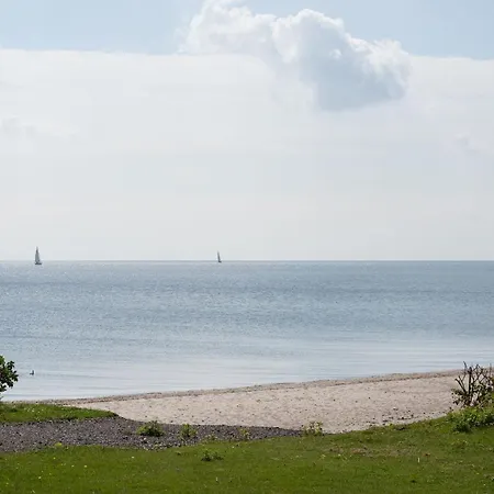 Strandhus * Sutel